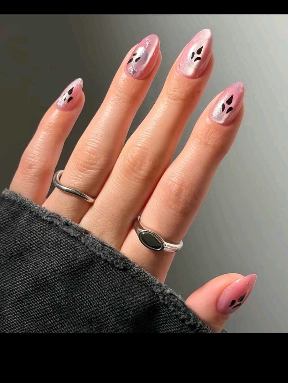 Glamnetic Press On Nails Short Almond ~ Just A Ghoul Pink & Black - Picture 2 of 5